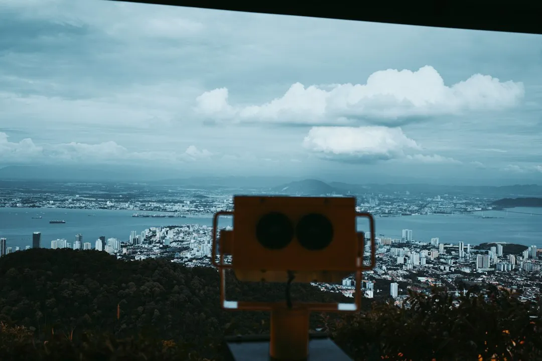 智能分析平台对比：主流大数据工具在数据采集中的性能与适用场景